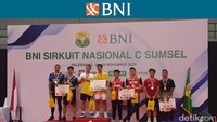 Di Ganda Dewasa Putra U-23, podium teratas BNI Sirnas C 2023 dijejak Kleopas Binar Putra Prakoso/Zidane Attauba Efendi. Foto: Irawan/detikcom