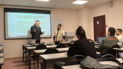 Potret Dosen Komunikasi UPNVJ Mengajar di Universitas RUDN Rusia