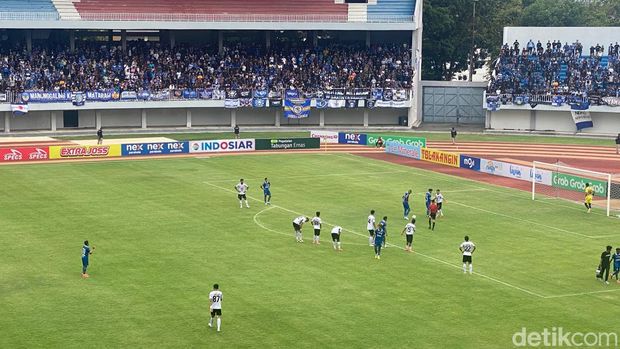 PSIM Jogja vs Malut United di Stadion Mandala Krida, Jogja, Sabtu (25/11/2023).