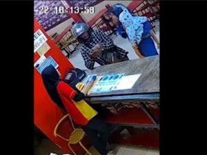 Pasutri Gendong Balita Tipu Pemilik Warung di Maros Modus Top Up Uang Digital