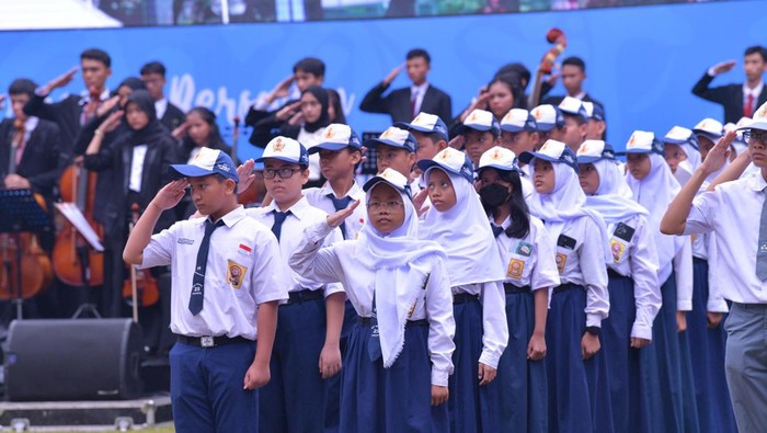 Upacara Hari Guru Nasional 2023 di Kemendikbudristek Upacara Hari Guru Nasional 2023 di Kemendikbudristek