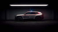 Sistem penggerak yang sangat bertenaga, dan dinamika berkendara yang luar biasa di segala situasi menjadikan BMW XM Label Red sebagai basis sempurna untuk Safety Car MotoGP Foto: Press BMW Group