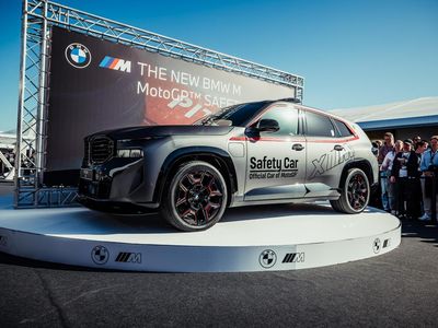 SUV Monster BMW XM Jadi Safety Car MotoGP 2024