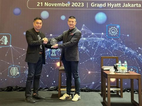 BM Indonesia mengumumkan kerjasama dengan PT Synnex Metrodata Indonesia (SMI) sebagai distributor resmi dalam menghadirkan solusi IBM di Indonesia, termasuk produk generative AI untuk bisnis dan solusi infrastruktur.