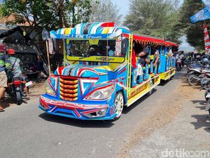 Dear Kereta Kelinci, Mainnya di Tempat Wisata Saja, Jangan Ngebut di Jalan Kampung