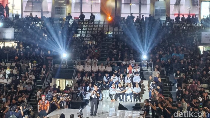 Ketua Majelis Pimpinan Nasional (MPN) Pemuda Pancasila (PP) Japto Soelistyo Soerjosoemarno di Basket Hall GBK (Wildan/detikcom)