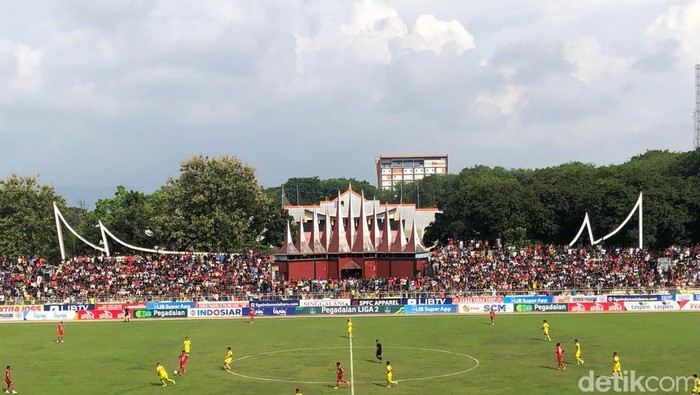 Laga Semen Padang Vs Sriwijaya FC
