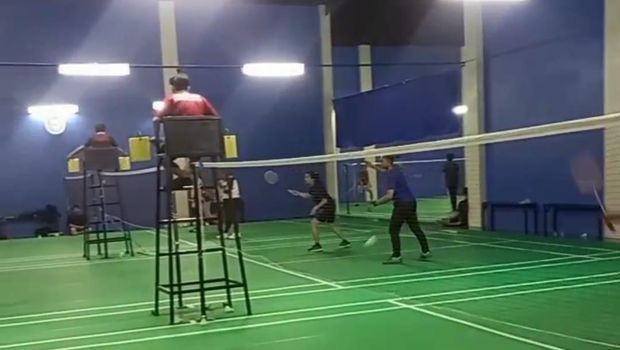Lapangan Jo & K Badminton