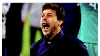 Mauricio Pochettino pelatih Chelsea pun geram dengan hasil pertandingan. Foto: X