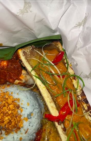 Nasi Padang mewah pakai bone marrow