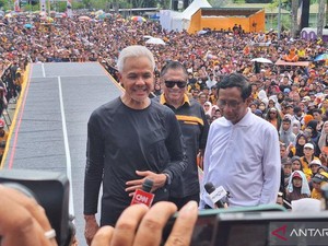 Di Sabang-Merauke, Ganjar-Mahfud Beberkan Program untuk Guru Ngaji-Faskes