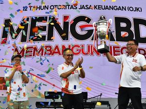 Melihat Lagi Acara Jalan Santai OJK ke-12
