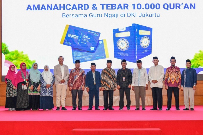 Peringati Hari Guru, HNW Tekankan Pentingnya Kepedulian ke Ustaz-Mubalig