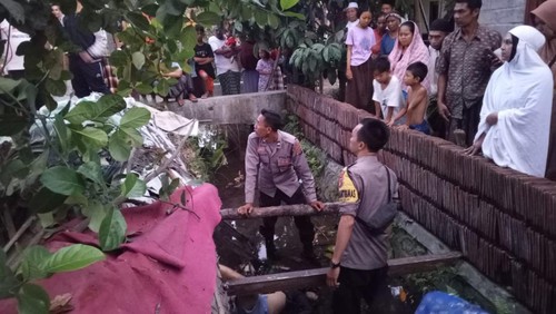 Pria di Lombok Timur tewas mengenaskan usai tabrak pohon nangka.