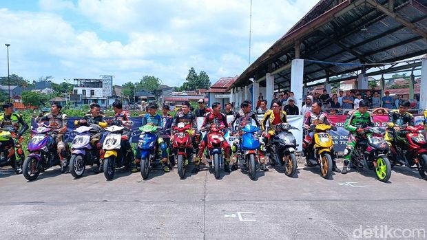 Ratusan Pembalap Ramaikan Road Race di Terminal Sukabumi