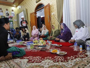 Yenny Wahid Pesan Relawan Santrine Abah Ganjar Berkampanye dengan Hati