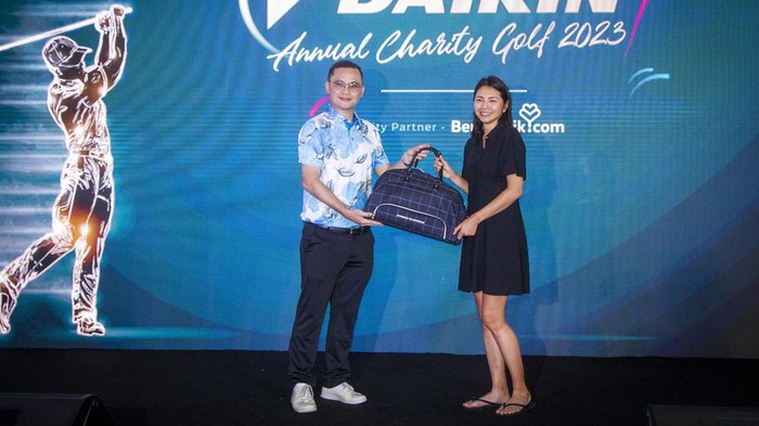 Salurkan Hobi Demi Pencegahan Anak Stunting Daikin kembali menunjukkan kepeduliannya pada isu sosial kemasyarakatan. Lewat turnamen golf dana yang terhimpun untuk menanggulangi anak stunting di Indonesia.
