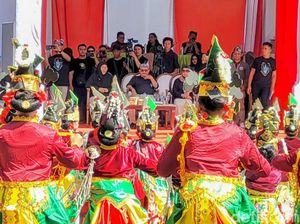 Ribuan Penari Meriahkan Situbondo Ethnic Carnival 2023