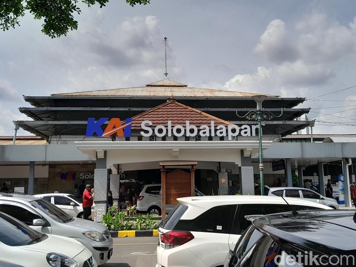 Stasiun Solo Balapan. Foto diambil Minggu (26/11/2023).