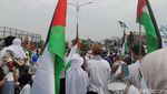 Warga Depok Turun ke Jalan Dukung Palestina