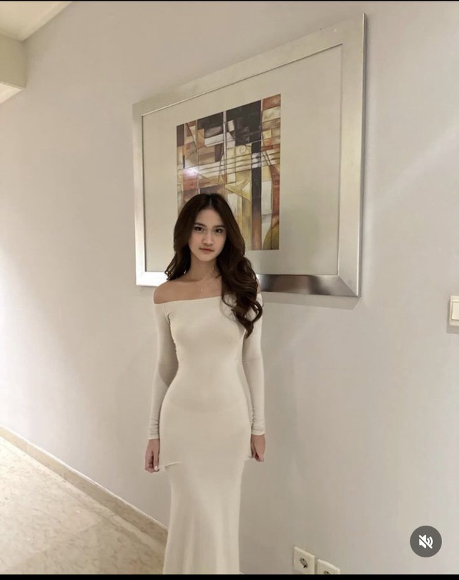 Leya pun mengikuti karier sang ayah di industri hiburan. Leya turut berperan sebagai pemain dalam serial Pernikahan Dini. Foto: Dok. Instagram Harleyava Princy