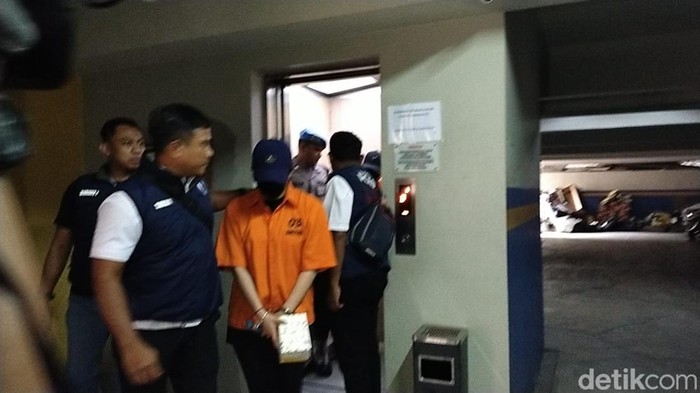 Bareskrim Polri menggelar kasus narkoba di Kafe Kloud Sky Senopati, Jakarta Selatan.