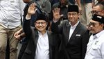 Foto Lengkap 3 Capres-Cawapres Teken Deklarasi Kampanye Pemilu Damai 2024