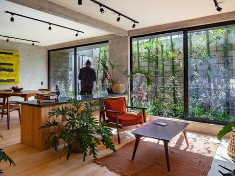 Contoh desain biofilik/Onnis Luque Via ArchDaily
