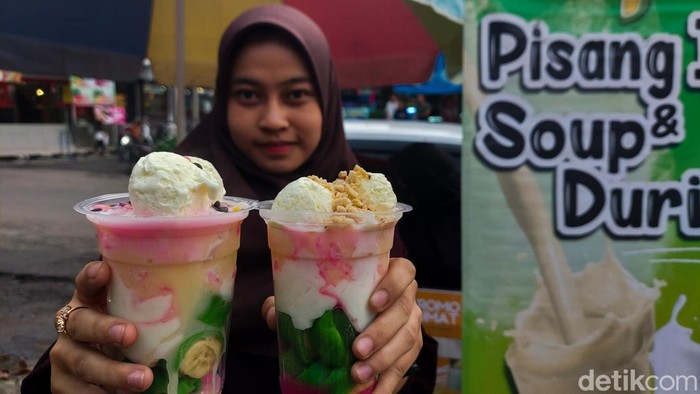 Es Pisang Ijo Racikan Syaidah.