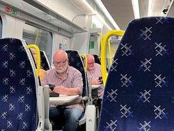 Deretan Foto Absurd yang Bikin Bingung Sendiri