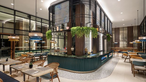 Kamar studio deluxe dan Arooma Restaurant Herloom BSD