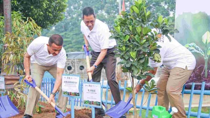 Heru Budi Hartono (tengah)-(Brigitta/detikcom)