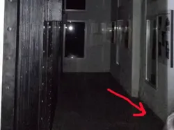 Hii! Foto Hantu Terekam Kamera Ponsel, Bikin Bergidik