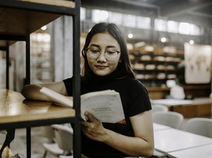 Reorientasi Adalah: Pengertiannya dalam Teks Biografi, Sejarah, dan Contohnya