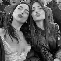 Duo model Irina Shayk dan Emily Ratajkowski selalu punya waktu bersama di luar catwalk. Salah satunya adalah menyaksikan pertandingan NBA baru-baru ini. (Foto: Instagram/@irinashayk)