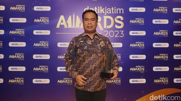 Kepala Dinas Kelautan dan Perikanan Jatim Isa Anshori