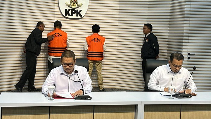 Konferensi pers penahanan Bupati Muna Rusman Emba di KPK (Yogi/detikcom)