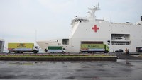 Beberapa truk bantuan berisi air kemasan Le Minerale untuk misi kemanusian di Gaza, Palestina.