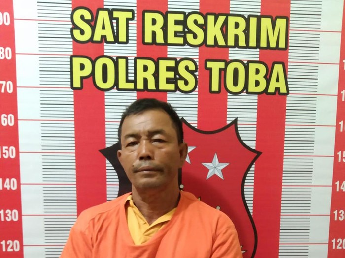 Lukman Dolok Saribu usai ditangkap Polres Toba. (Foto: Dok Polda Sumut)