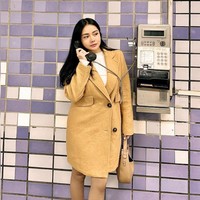 Bertubuh langsing dan memiliki wajah yang semakin cantik, penampilan Mawar pun banjir pujian. “Teteh meuni geulis..vibes nya eonni eonni korea pisaan,” komentar salah seorang netizen. Foto: Instagram/@mysamawar