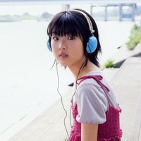 Dalam wawancara terbaru, wanita yang sudah tampil di puluhan film tersebut mengungkap keputusannya berhenti sementara jadi artis dan pindah ke luar negeri. Mayuko mengaku sebenarnya senang bekerja sebagai aktris tapi seiring bertambahnya usia, banyak orang menghakimi penampilannya yang berubah. Foto: Instagram