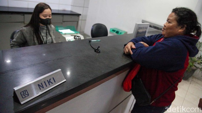 Menengok Aktivitas Perbankan di BRI Unit Likupang BRI unit Likupang menjadi salah satu kantor cabang di Sulawesi Utara. Kantor cabang ini berusaha membantu nasabah dengan kemudahan transaksi.