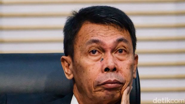 Nawawi Pomolango resmi menjadi Ketua KPK sementara menggantikan Firli Bahuri. Nawawi kemudian berbicara soal kelembagaan KPK dalam jumpa pers di gedung KPK, Jakarta, Senin (27/11/2023).
