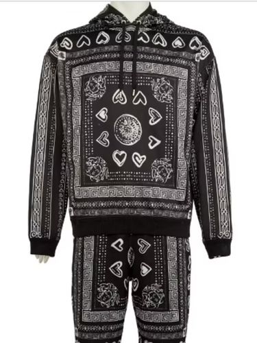 Pakaian bekas Ed Sherran yang dilelang untuk amal.