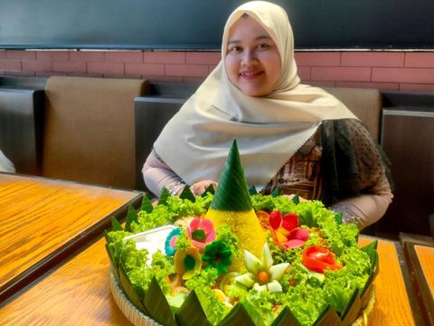 Pesanan tumpeng jumbo Nisa