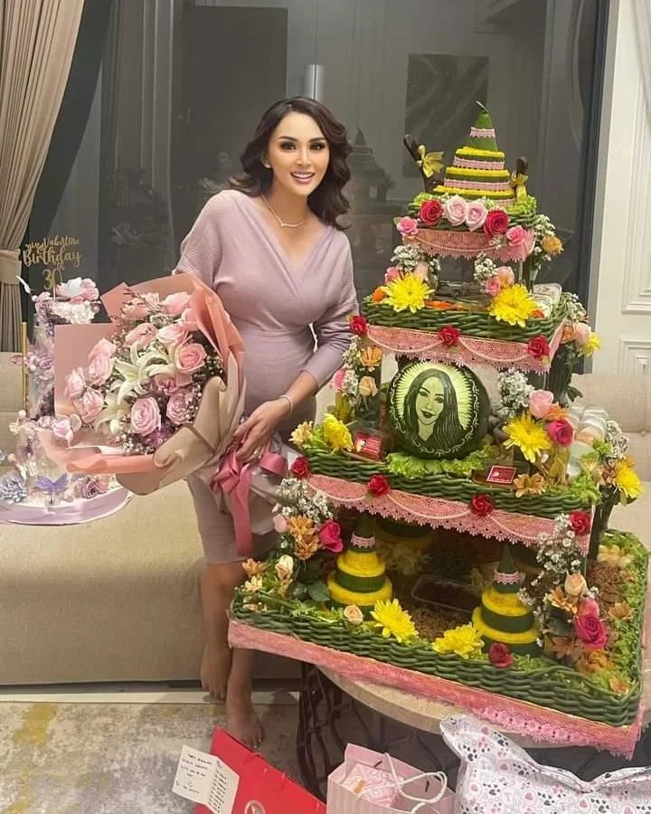Pesanan tumpeng jumbo Nisa