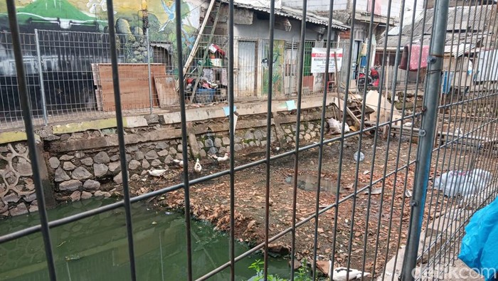 Proyek Sodetan di Kampung Sumur