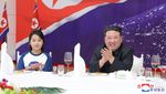 Semringah Kim Jong Un Saat Rayakan Peluncuran Satelit Mata-mata Korut