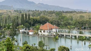 Taman Ujung Seindah Itu...