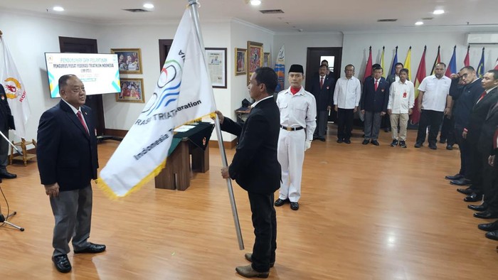 Pengurus Pusat Federasi Triathlon Indonesia (PP FTI) memiliki kepengurusan baru. Dipimpin Armand van Kempen, kepengurusan PP FTI 2023-2027 resmi dilantik Ketua Umum Komite Olahraga Nasional Indonesia (KONI) Marciano Norman, Senin, 27 November 2023.